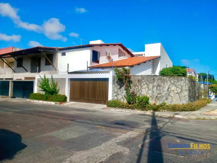 Foto 1 de Casa com 4 Quartos à venda, 375m² em Suíssa, Aracaju