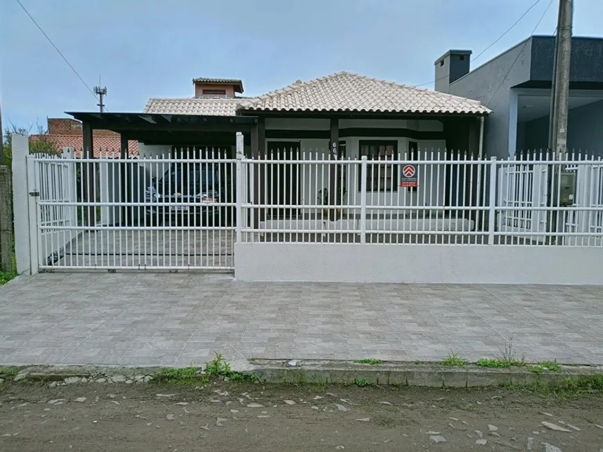 Foto 1 de Casa com 2 Quartos à venda, 107m² em Capao da Canoa, Capão da Canoa