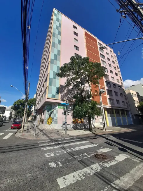 Foto 1 de Apartamento com 3 Quartos à venda, 158m² em Centro, Curitiba