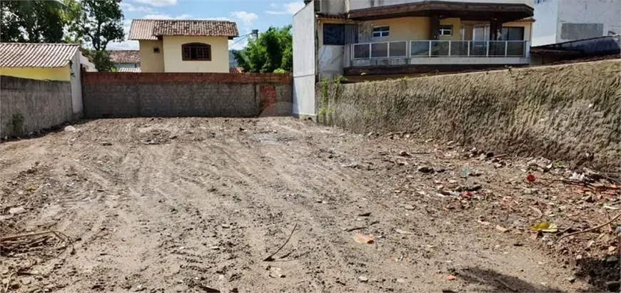 Foto 1 de Lote/Terreno à venda, 360m² em Piratininga, Niterói