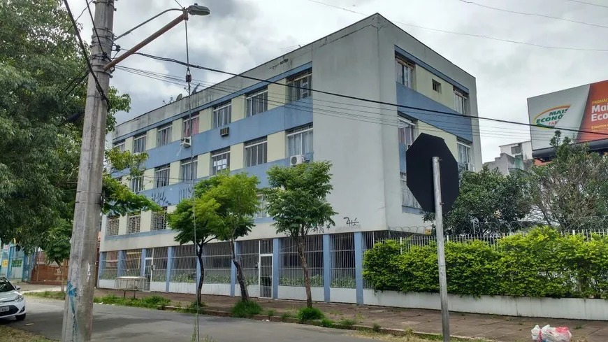 Foto 1 de Apartamento com 2 Quartos à venda, 61m² em Medianeira, Porto Alegre