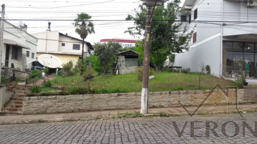 Foto 1 de Lote/Terreno à venda em Centro, Nova Araçá