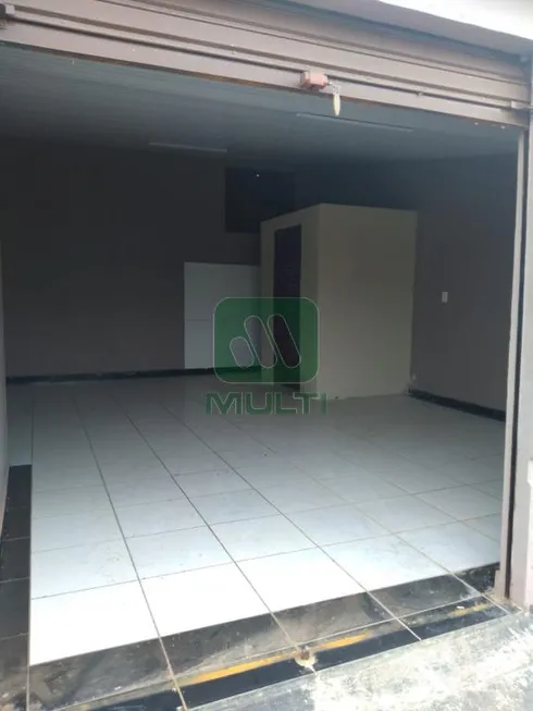 Foto 1 de Ponto Comercial com 1 Quarto para alugar, 50m² em Custódio Pereira, Uberlândia