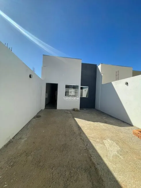 Foto 1 de Casa com 3 Quartos à venda, 75m² em Ibituruna, Montes Claros
