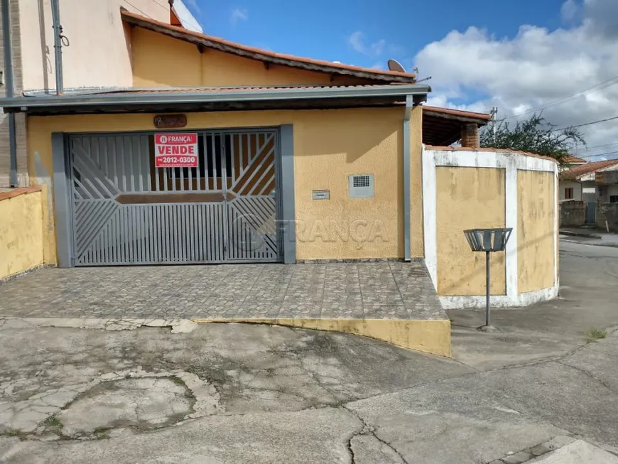 Foto 1 de Casa com 2 Quartos à venda, 65m² em Primeiro de Maio, Jacareí