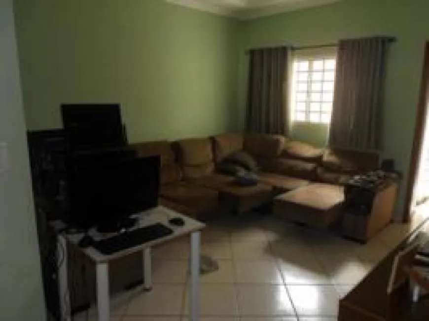 Foto 1 de Casa com 3 Quartos à venda, 220m² em Residencial Nato Vetorasso, São José do Rio Preto
