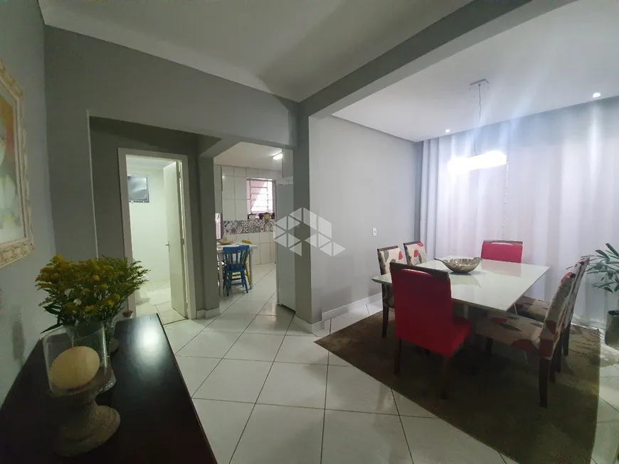Foto 1 de Casa com 3 Quartos à venda, 205m² em Azenha, Porto Alegre