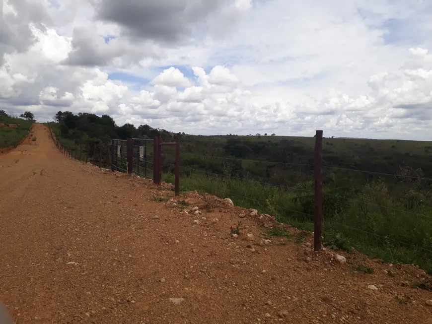 Foto 1 de Lote/Terreno à venda, 20000m² em Centro, Araçaí