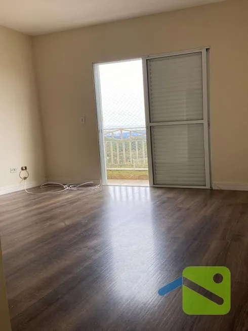 Foto 1 de Sobrado com 3 Quartos à venda, 150m² em Jardim Rio das Pedras, Cotia