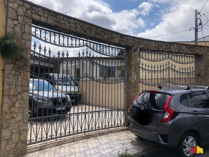 Foto 1 de Casa com 3 Quartos à venda, 234m² em Vila Salete, São Paulo