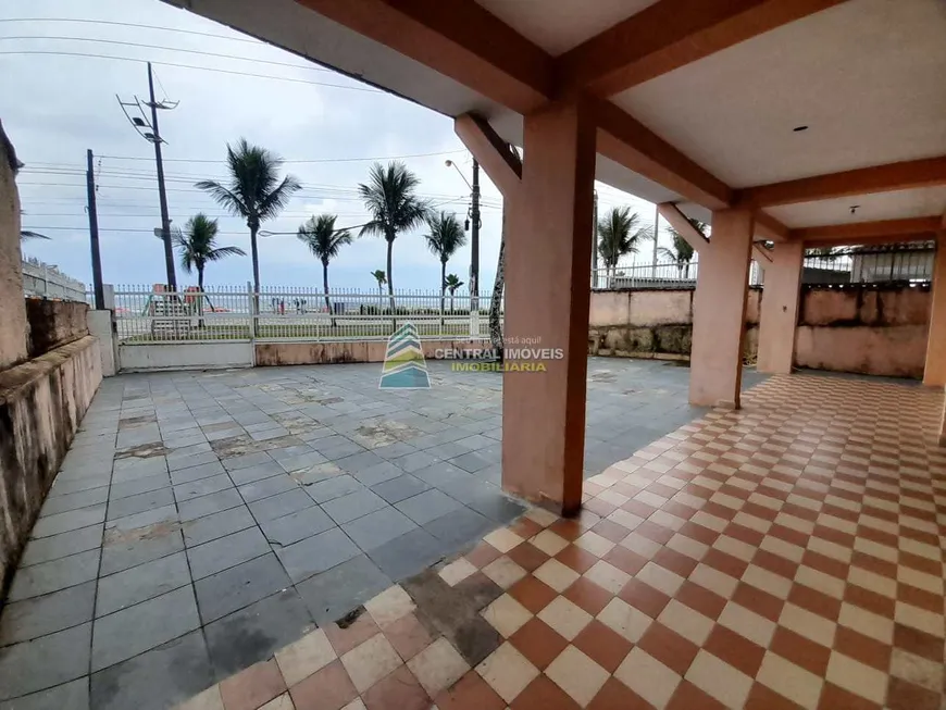 Foto 1 de Casa com 3 Quartos à venda, 427m² em Solemar, Praia Grande