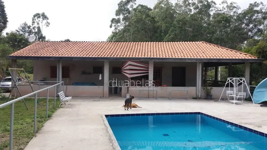 Foto 1 de Fazenda/Sítio com 3 Quartos à venda, 230m² em Torrao De Ouro II, São José dos Campos