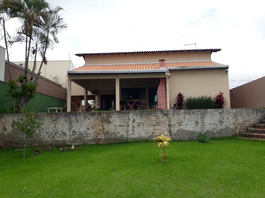 Foto 1 de Casa com 3 Quartos à venda, 150m² em Vila Romana, Ibiporã