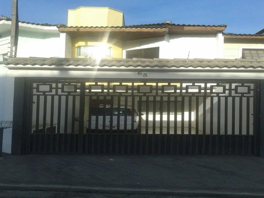 Foto 1 de Sobrado com 3 Quartos à venda, 225m² em Vila Camilopolis, Santo André
