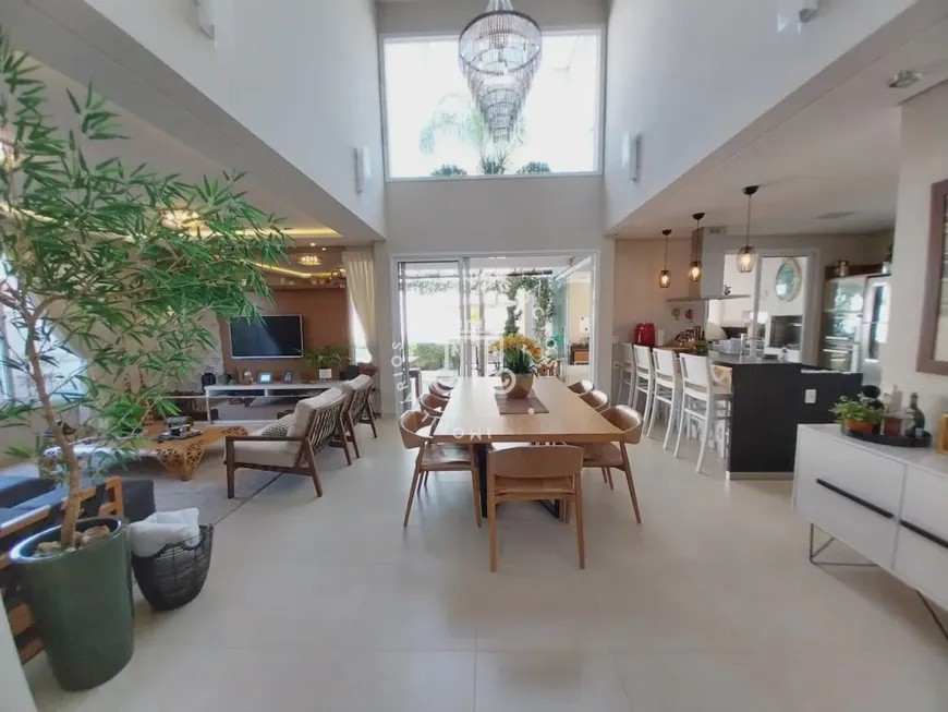 Foto 1 de Casa de Condomínio com 3 Quartos à venda, 327m² em Medeiros, Jundiaí