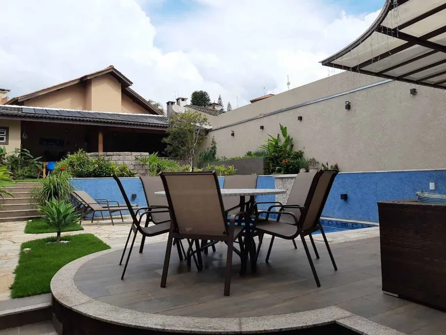Foto 1 de Casa com 4 Quartos à venda, 297m² em Vila Thais, Atibaia
