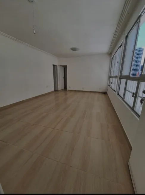 Foto 1 de Apartamento com 3 Quartos para alugar, 78m² em Boa Viagem, Recife