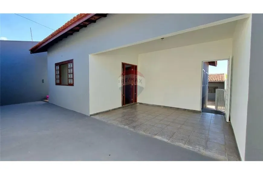 Foto 1 de Casa com 2 Quartos à venda, 130m² em Jardim Peabiru, Botucatu