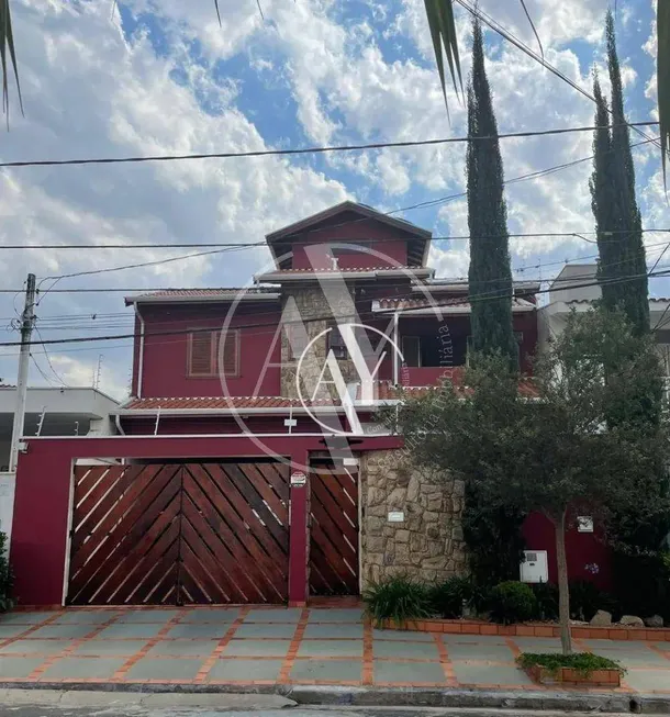 Foto 1 de Sobrado com 4 Quartos à venda, 263m² em Jardim São Carlos, Campinas