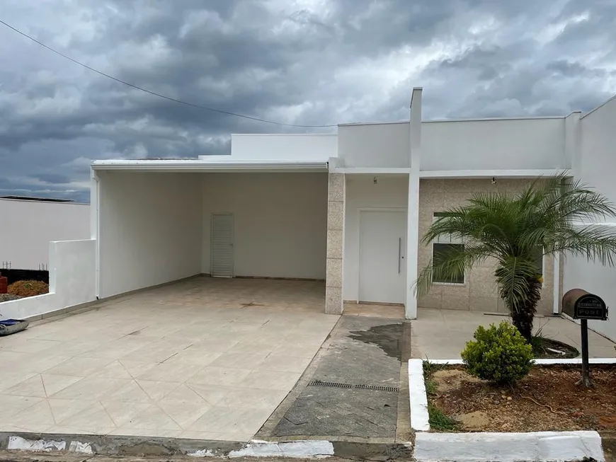 Foto 1 de Casa de Condomínio com 3 Quartos à venda, 180m² em , Iperó