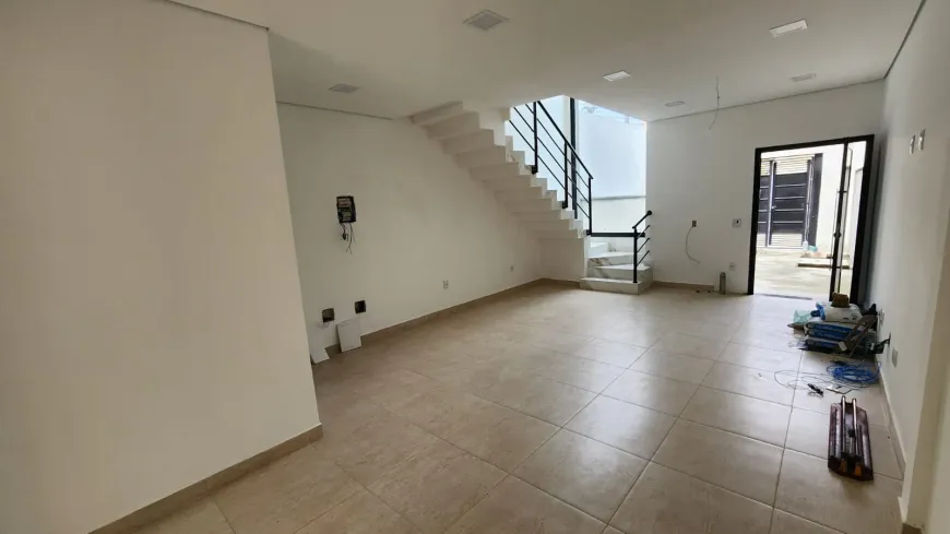 Foto 1 de Casa com 3 Quartos à venda, 100m² em Centro, Franco da Rocha