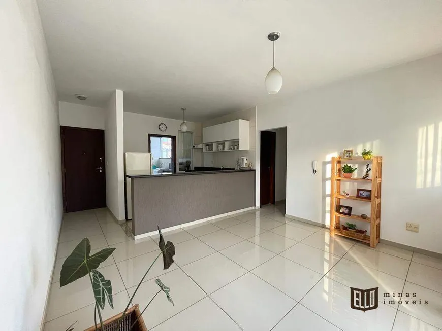 Foto 1 de Apartamento com 3 Quartos à venda, 92m² em São José, Pará de Minas