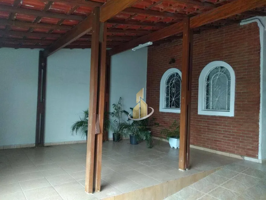 Foto 1 de Sobrado com 5 Quartos à venda, 140m² em Conjunto Residencial Trinta e Um de Março, São José dos Campos