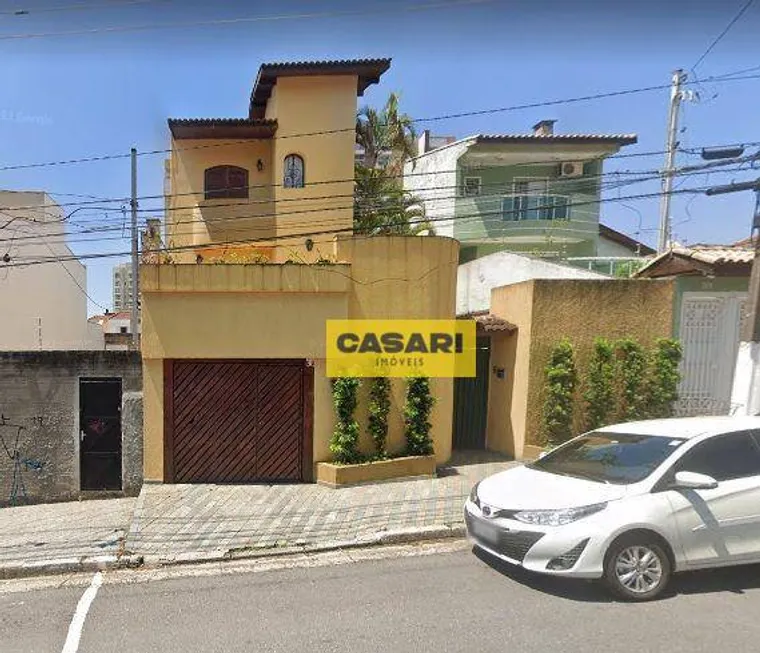 Foto 1 de Sobrado com 3 Quartos para venda ou aluguel, 236m² em Anchieta, São Bernardo do Campo