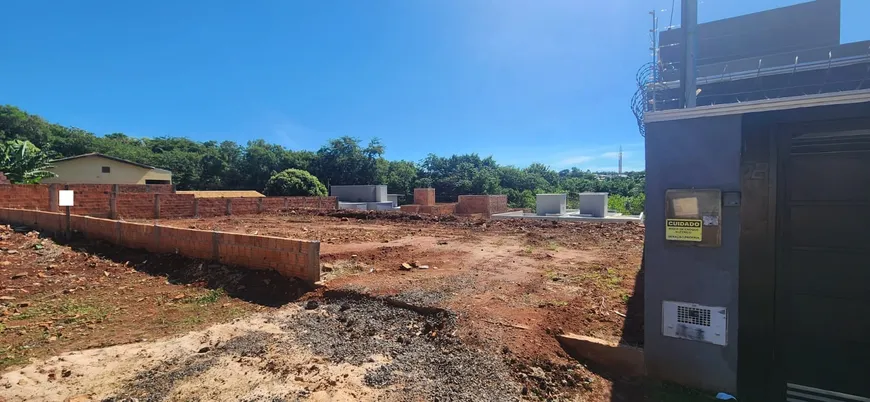 Foto 1 de Lote/Terreno com 1 Quarto à venda, 250m² em Vila Marli, Campo Grande