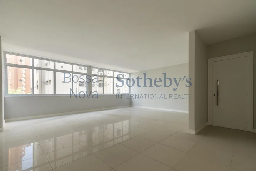 Foto 1 de Apartamento com 3 Quartos à venda, 163m² em Jardim Paulista, São Paulo