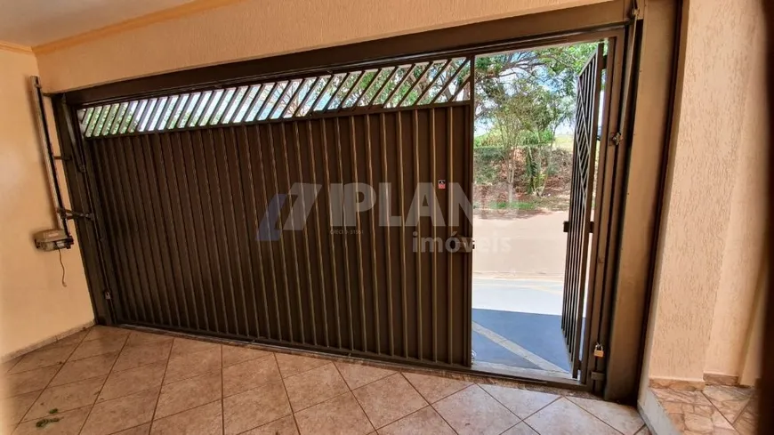 Foto 1 de Casa com 3 Quartos à venda, 147m² em Romeu Santini, São Carlos