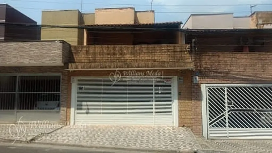 Foto 1 de Sobrado com 3 Quartos à venda, 150m² em Jardim Santa Mena, Guarulhos