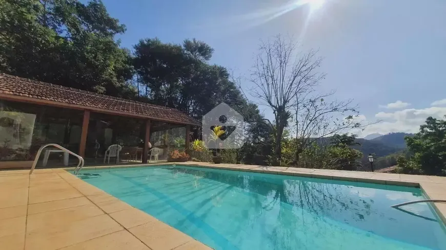Foto 1 de Casa com 6 Quartos à venda, 531m² em Itaipava, Petrópolis