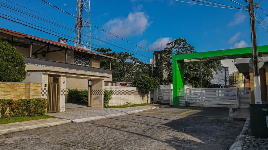 Foto 1 de Casa de Condomínio com 5 Quartos à venda, 321m² em Cabedelo, Cabedelo