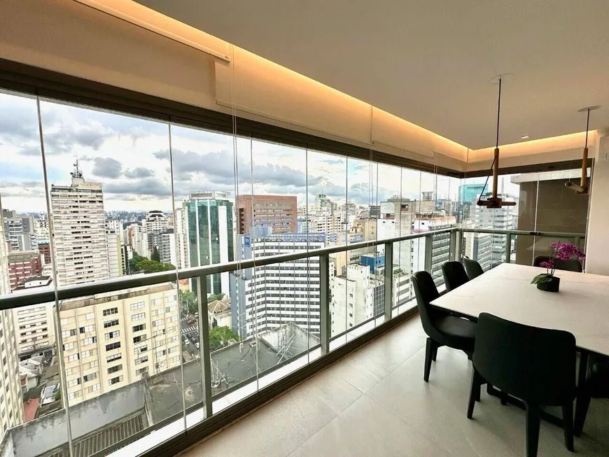 Foto 1 de Apartamento com 3 Quartos à venda, 145m² em Ibirapuera, São Paulo