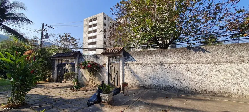 Foto 1 de Casa com 4 Quartos à venda, 250m² em Taquara, Rio de Janeiro