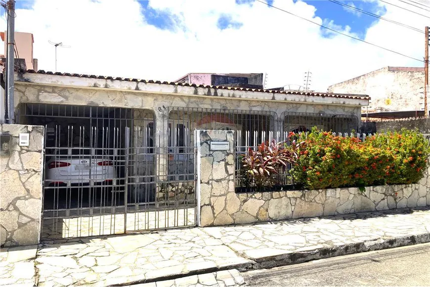 Foto 1 de Casa com 3 Quartos à venda, 200m² em São Conrado, Aracaju