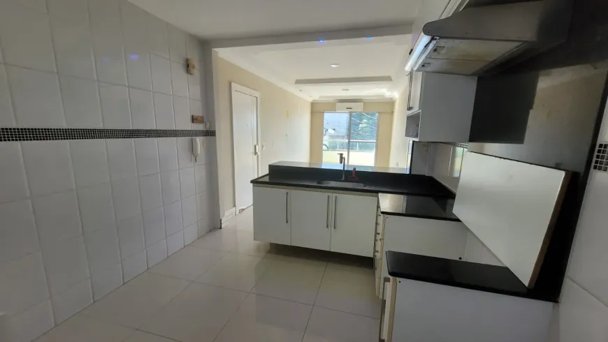 Foto 1 de Apartamento com 2 Quartos à venda, 75m² em Itapemirim, Cariacica