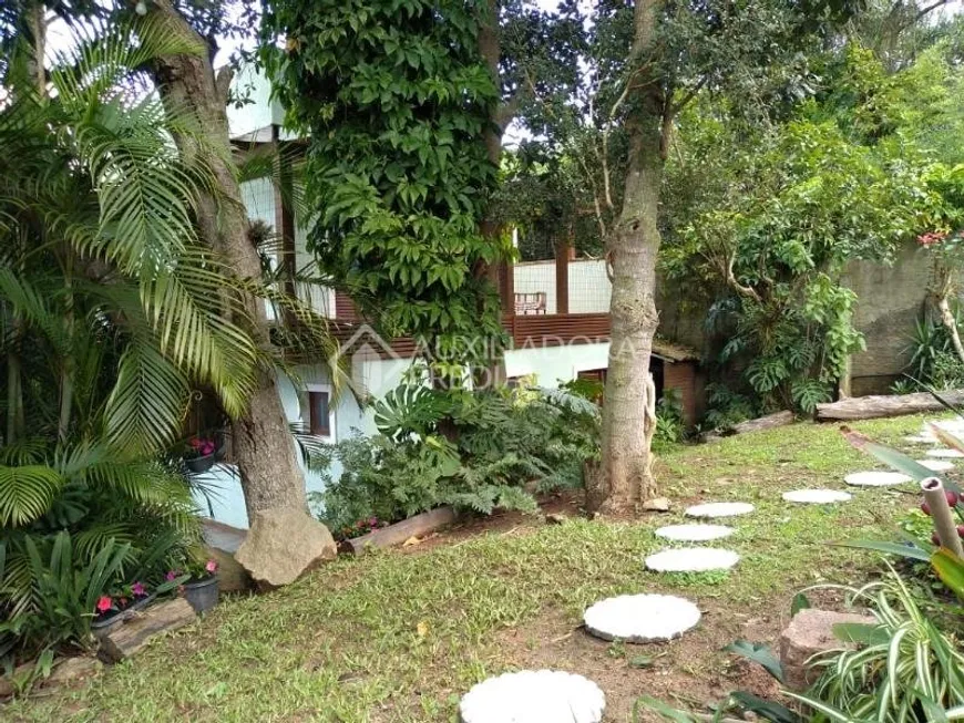 Foto 1 de Casa com 4 Quartos à venda, 200m² em Ipanema, Porto Alegre