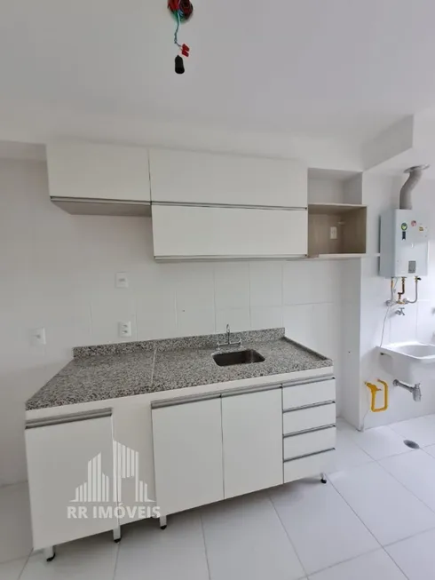 Foto 1 de Apartamento com 2 Quartos à venda, 60m² em Jardim Tupanci, Barueri