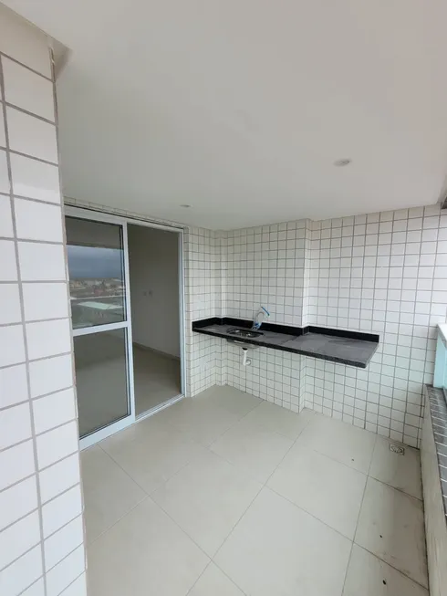 Foto 1 de Apartamento com 2 Quartos à venda, 66m² em Cidade Ocian, Praia Grande