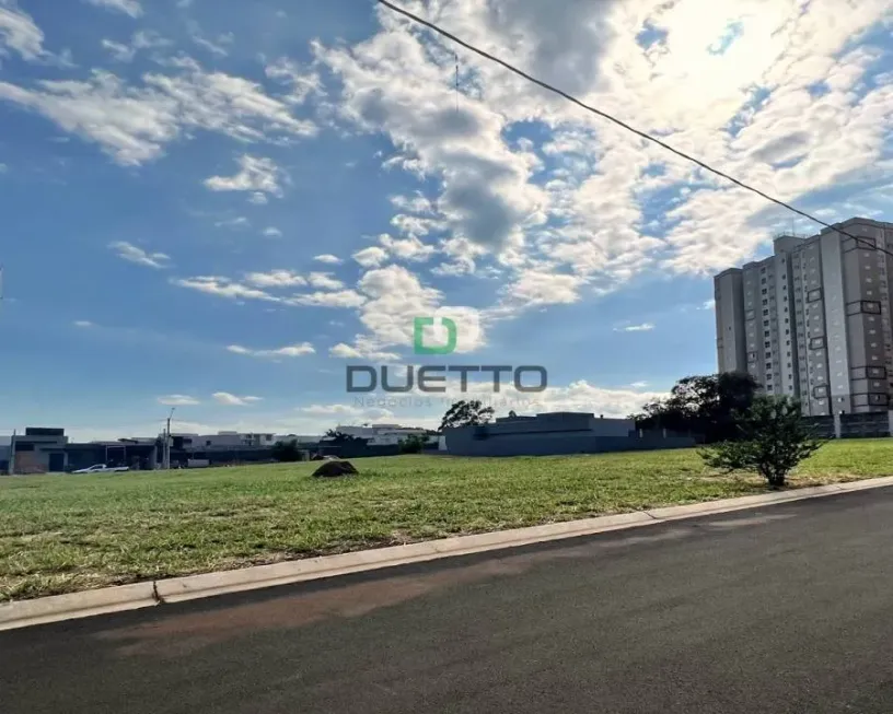 Foto 1 de Lote/Terreno com 1 Quarto à venda, 300m² em Estancia Hipica, Nova Odessa