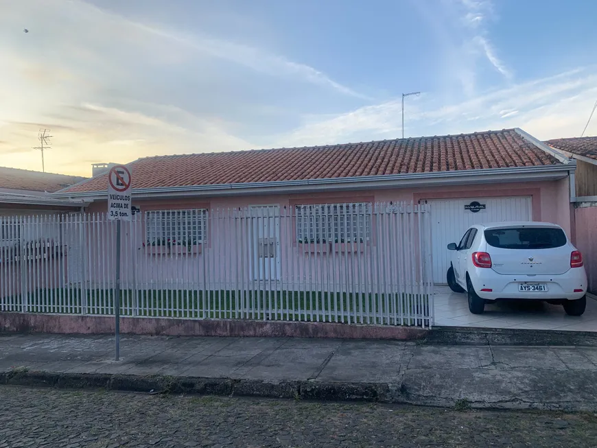 Foto 1 de Casa com 2 Quartos à venda, 92m² em Ronda, Ponta Grossa