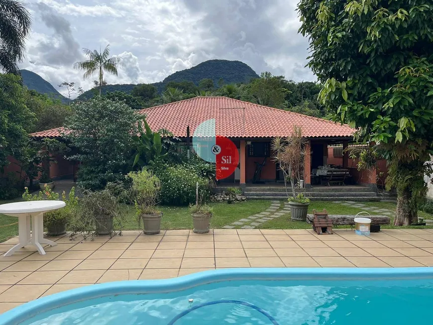 Foto 1 de Casa com 3 Quartos à venda, 225m² em Caneca Fina, Guapimirim