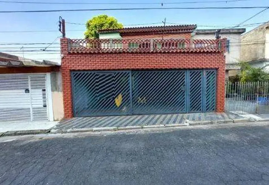 Foto 1 de Casa com 3 Quartos à venda, 220m² em Parque Oratorio, Santo André