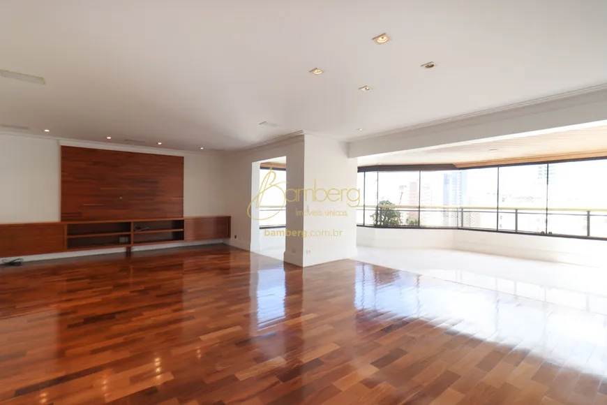 Foto 1 de Apartamento com 3 Quartos à venda, 246m² em Morumbi, São Paulo
