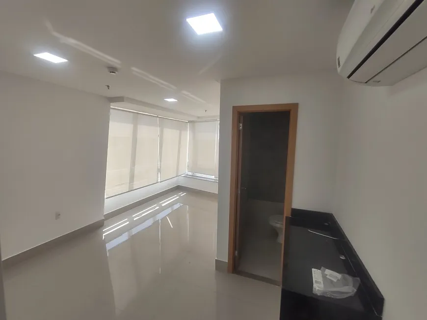 Foto 1 de Sala Comercial com 1 Quarto para alugar, 31m² em Park Lozândes, Goiânia