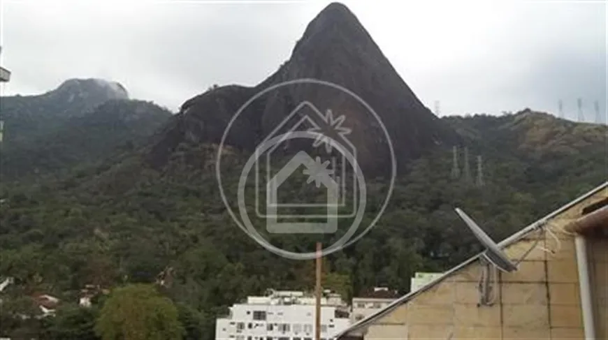 Foto 1 de Cobertura com 4 Quartos à venda, 145m² em Grajaú, Rio de Janeiro