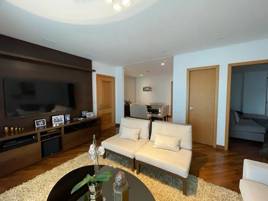 Foto 1 de Apartamento com 3 Quartos à venda, 140m² em Jardim São Paulo, São Paulo