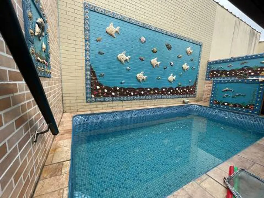 Foto 1 de Apartamento com 3 Quartos à venda, 150m² em Maracanã, Praia Grande